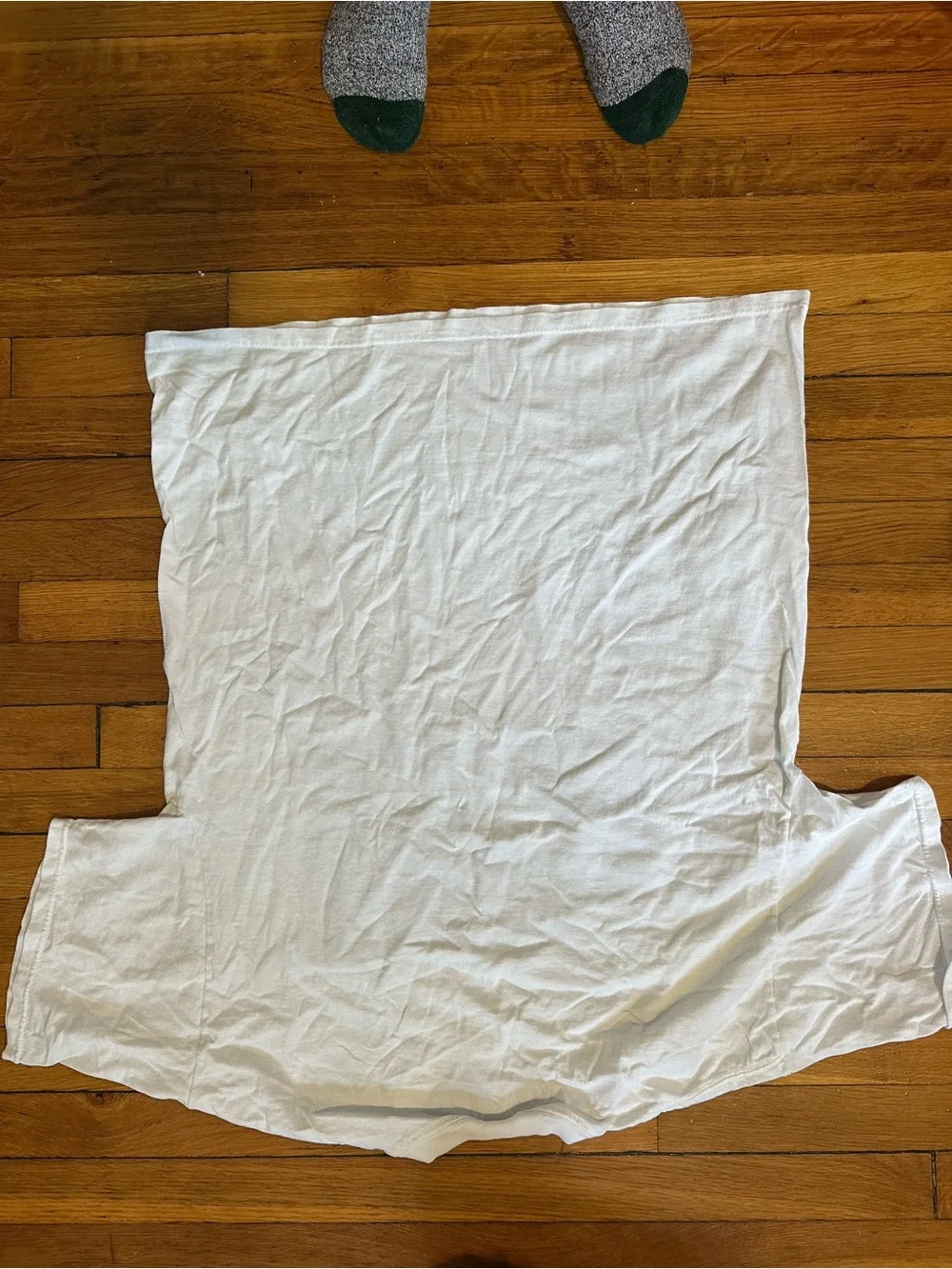Las Vegas White Graphic Tee - Picture 5 of 5